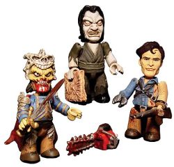iheartchaos:  Geek gift of the day: Army of Darkness mini action figures Only พ.99 for the set. “Groovy” doesn’t even get the tip of the iceberg. Product link