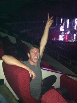 Uber-cute Olympic Gold Medal Aussie diver Matthew Mitcham at a concert.