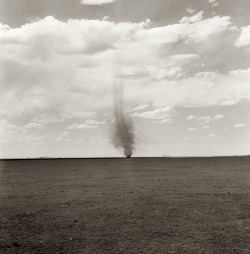 Texas whirlwind photo by David Myers, 1939via: shorpy