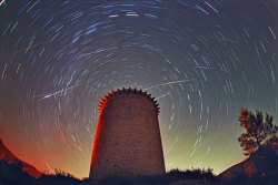 Inothernews:  Slings, Not Arrows   At Least Five Meteors, Part Of The Annual Leonid