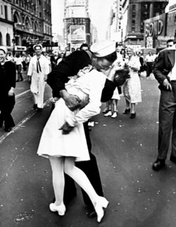 Times Square Kiss, celebrating V-J Day - photographed by Albert Eisenstaedt, August 14, 1945.  Sooo when I was walking to Bloody, Bloody Andrew Jackson, I saw a girl and a guy dressed up in costumes emulating these uniforms en route to Times Square.