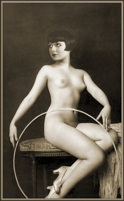 wickedknickers:  Louise Brooks by Alfred