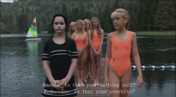 yelyahwilliams:  suicideblonde:  Addams Family Values  HAPPY WEDNESDAY EVERYONE 