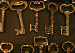 sarcasmispurple:  these keys…… <3  remind me of The Secret