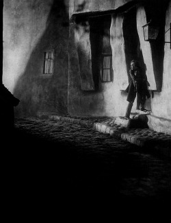 luzfosca:  The Student of Prague All sins cast long shadows,1926. dir. Henrik Galeen Thanks to oldhollywood 