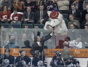 catherinecrayon:  socially-networking:  MAC-T   A  because its the oilers…but i have no idea what is going here 