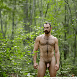 hangnude:  Hairy dude hanging nude in the woods 