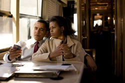 thebirdsandthelees:  One night President Obama and his wife Michelle decided to do something out of routine and go for a casual dinner at a restaurant that wasn’t too luxurious.  When they were seated, the owner of the restaurant asked the president’s