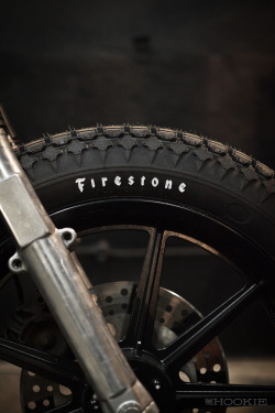 thehookie:  I got new tires! The lovely Firestone