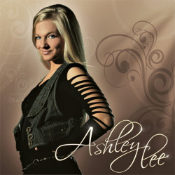 Country singer, Ashley Lee.