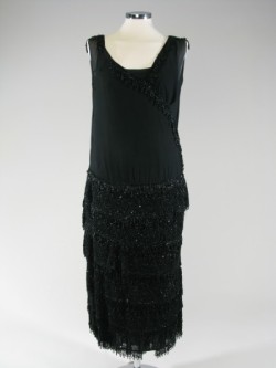 omgthatdress:  Coco Chanel dress ca. 1922 via Manchester City Galleries 