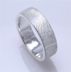  fingerprint wedding ring. the couple molds