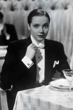 golden-age-movies:   Jessie Matthews - ‘First A Girl’ - 1935   ;*