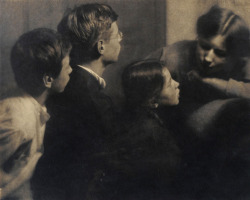 Die Kühn Kinder photo by Heinrich Kühn, 1913