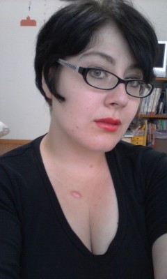 as promised, new haircut GPOY! Also trying out some&hellip;ah&hellip;&ldquo;bold&rdquo; lipstick.
