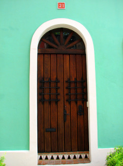 fernandoacuevas:  Puerta #21, Old San Juan, Puerto Rico, May 17, 2008 