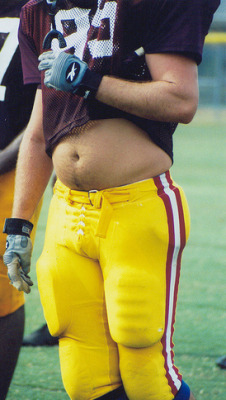 fatboydiet:  Man, I love chubby guys in football