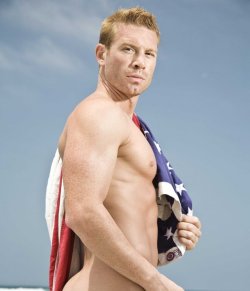 I&rsquo;d have a much better 4th with @ChrisNogiec !  [ #gayporn #gay #porn #ChrisNogiec #4thofJuly #ginger #redhead #model #freckles ]