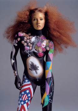 fuckencrazy:  V26 “The airbrushed icons on Maggie [Rizer]’s body represent the Viktor &amp; Rolf universe like a beautiful constellation.” - Inez van Lamsweerde Through Their Eyes: Inez &amp; Vinoodh (V) 