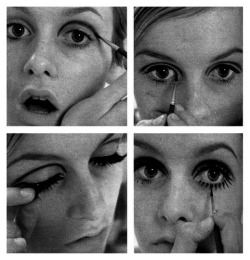 sixtiesfollies:  Make-up lessons with Twiggy :