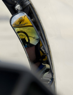 youlikeairplanestoo:  Cool reflection of Blue Angel #4 Lt. Rob