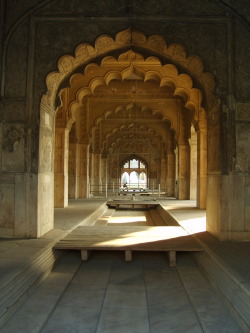 Glasshalffullofmango:  1Clickaway:  The Red Fort In New Delhi In Winter Sunlight