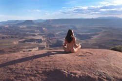 specialnudes:  Eastern meditation meets the west. Arizona specifically 