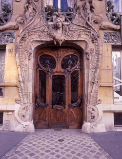 isismeira:  Fachada em estilo Art Nouveau, Paris 