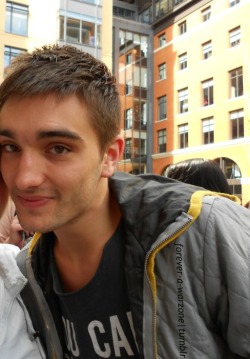 forever-a-warzone:  Thomas :’) cropped me out   i can&rsquo;t even&hellip;he looks fitt!