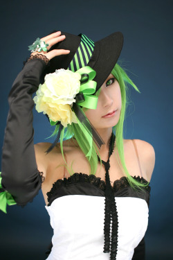vandariwuuuuutcosplay:  Character: Gumi Voice synth/Game: Vocaloid/Project Diva Cosplayer: Ren Other cosplays by Ren 