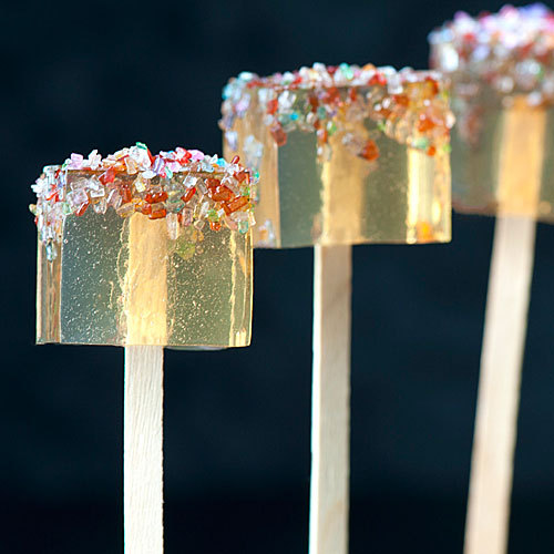 tsukikochan:  Harry Potter butterbeer jello shots/jello shot wands. Ingredients:  1 cup creme soda. 2 envelopes plain gelatin. 1/3 cup vanilla Vodka. 2/3 cup butterscotch schnapps. Colored large crystal sugar for garnish, if desired. Directions: Pour