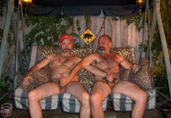A glorious summer night jacking your buddy….