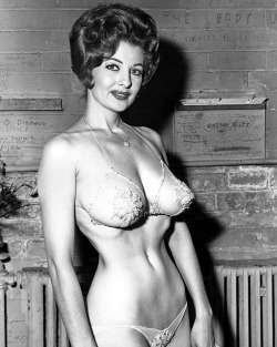 Tempest Storm A really nice late-50&rsquo;s era Backstage photo..  I can spot a few other performers&rsquo; names scrawled on the wall behind her.. Hope Diamond, Tana Louise, and &ldquo;The Body&rdquo;.. Either Irma or Venus, one would presume?..