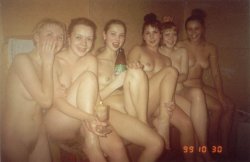 randomfives:  Nude sauna group 3 