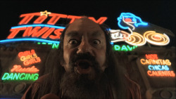 bellalaghostie:  welcometocrystallake:  From Dusk Till Dawn (1996)  Chet Pussy: All right, pussy, pussy, pussy! Come on in pussy lovers! Here at the  Titty Twister we’re slashing pussy in half! Give us an offer on our vast  selection of pussy, this