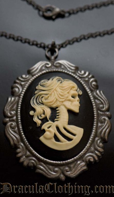 draculaclothing:  Giveaway!! DraculaClothing.com will give away a Skeleton Lady Necklace to a random person that reblog this post and follow www.draculaclothing.tumblr.com 