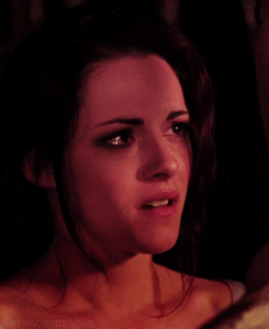  Jacob: Não é você quem devia estar chorando, Bella.Bella: