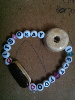tenderhorns:  “it’s okay I eat too” made doughnut beads in ceramics last year 