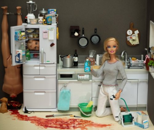 whorgasms:  j3sustits:  omfggg  Barbie, water you doing?