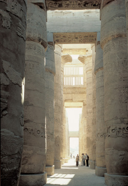 ayrang: Hypostyle Hall, Temple of Amen-Re at Karnak, Egypt(Dynasty XIX, ca. 1290-1224 BC.)  