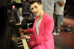 pizzadrivefaster:  DAVEY HAVOK YOU ARE NOT JOHN WATERS YOU ARE DAVEY HAVOK.  ^THIS.