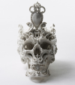 royalcarter:  Porcelain Skulls 