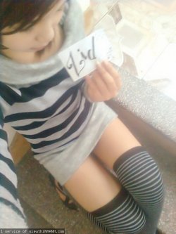 i like her stockings :)