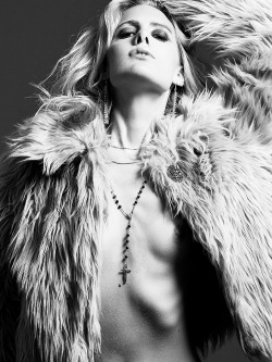 Model: Alexandra MUA: Keith Beck Stylist: Cara Bloom Image: Ken Davie As seen on Vogue Italia&rsquo;s site.