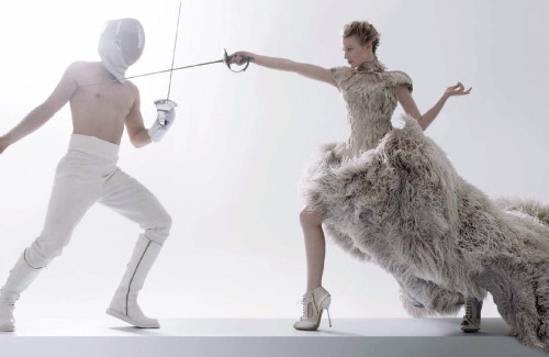 erikgonzalez:  Amo el McQueen!  Mia Wasikowska & Michael Fassbender Ph. Jean-Baptiste Mondino for WMagazine  