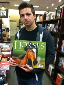 seriouslydudewtf:  blakecorrao:  me and Sarah Jessica Parker’s new autobiography   Crying. 
