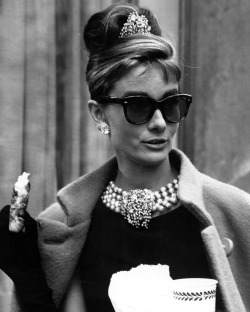Audrey Hepburn owning bitches for eternity.