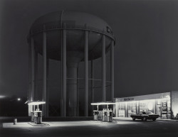Petit&rsquo;s Mobile Station, Cherry Hill, New Jersey photo by George Tice, 1974