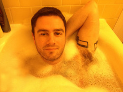 rynotn:  ANDY IN THE BATH??!! My followers