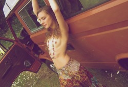 Brooke Lynne - Lucian Schmit wannabe hippy